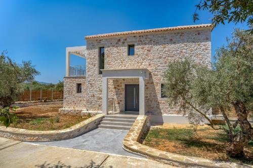 private pool villa  zakynthos tragaki