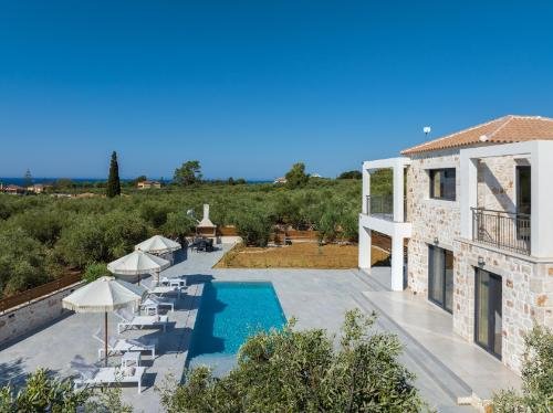 private pool villa  zakynthos tragaki